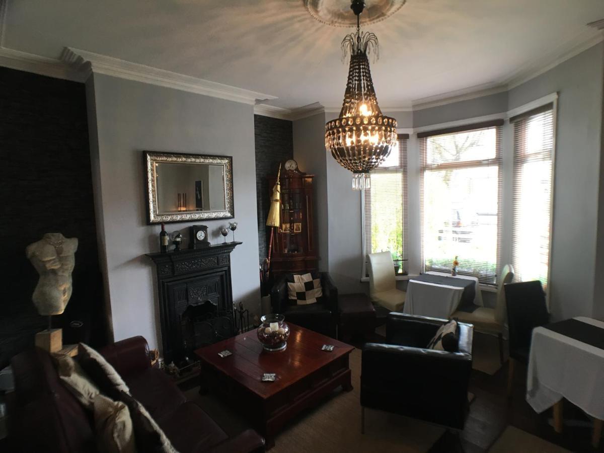 Ty Rosa Rooms Cardiff Extérieur photo