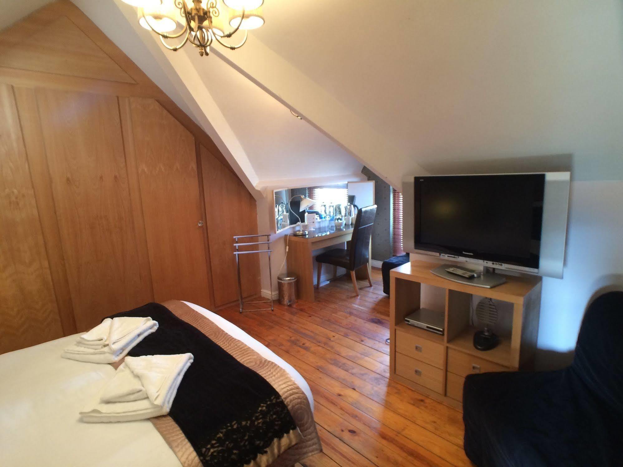 Ty Rosa Rooms Cardiff Extérieur photo