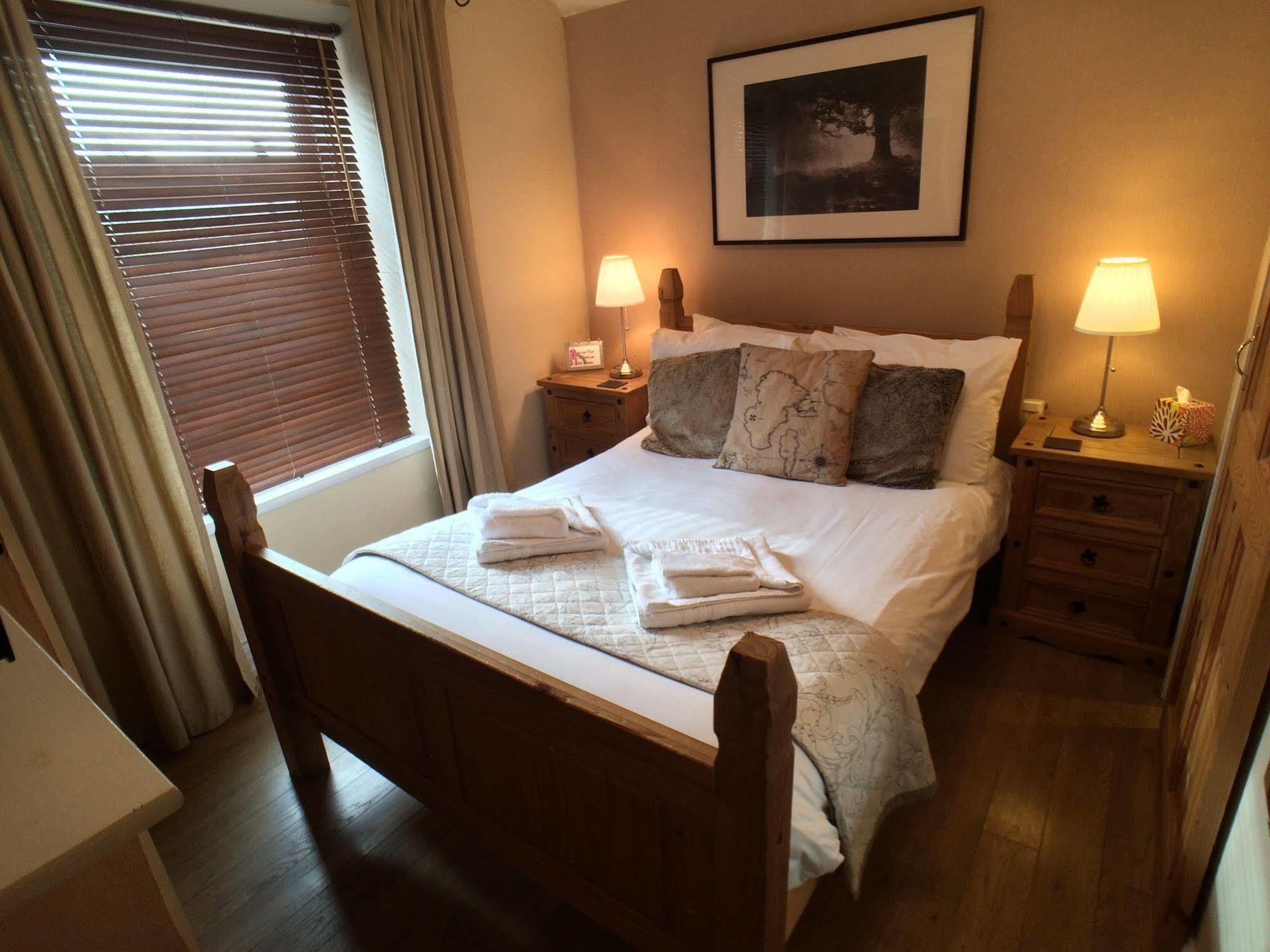 Ty Rosa Rooms Cardiff Extérieur photo