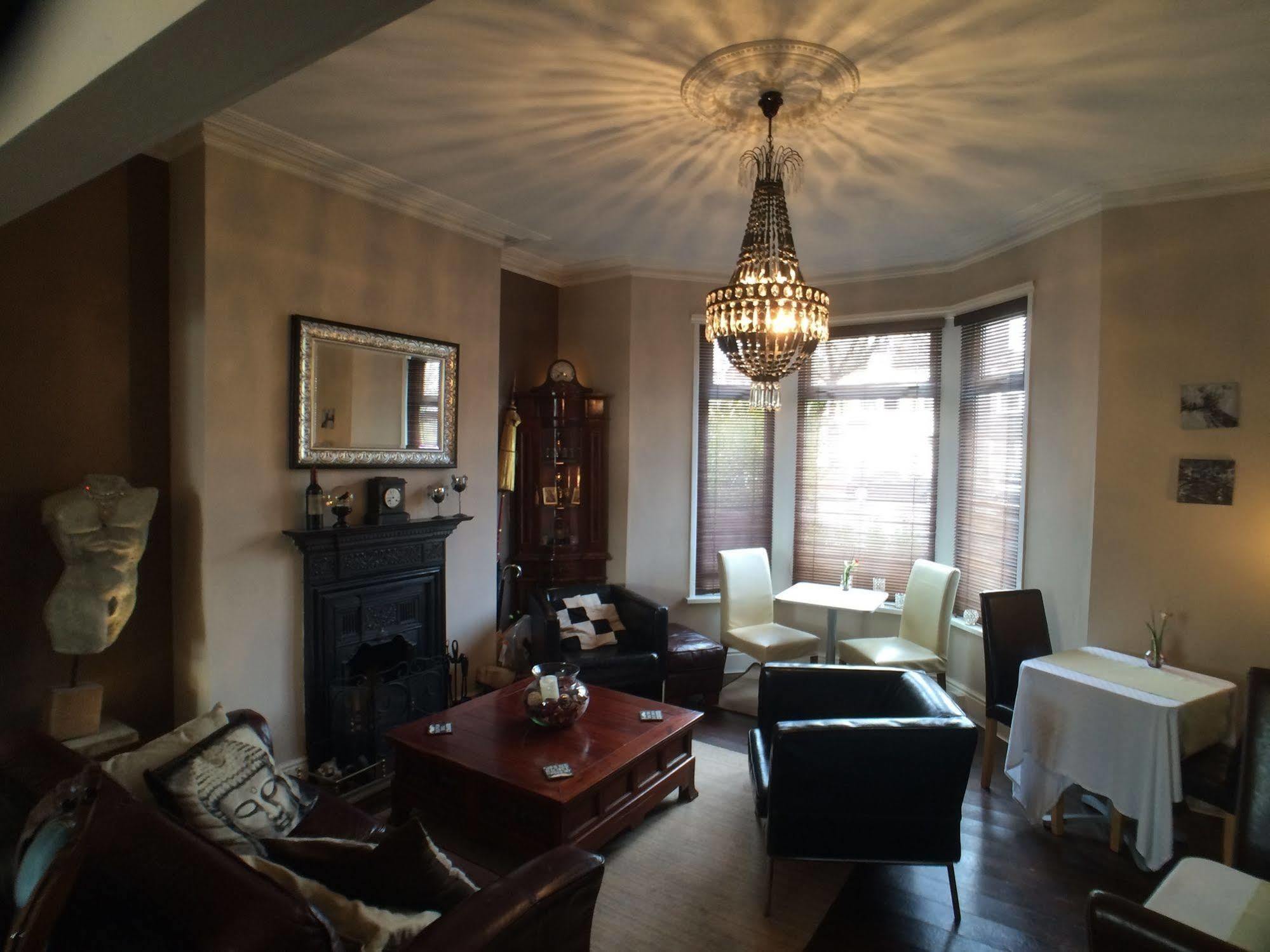 Ty Rosa Rooms Cardiff Extérieur photo
